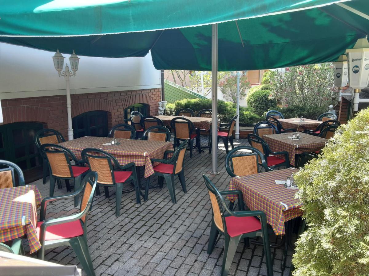 St Hubertus Panzio Bed & Breakfast Heviz Bagian luar foto